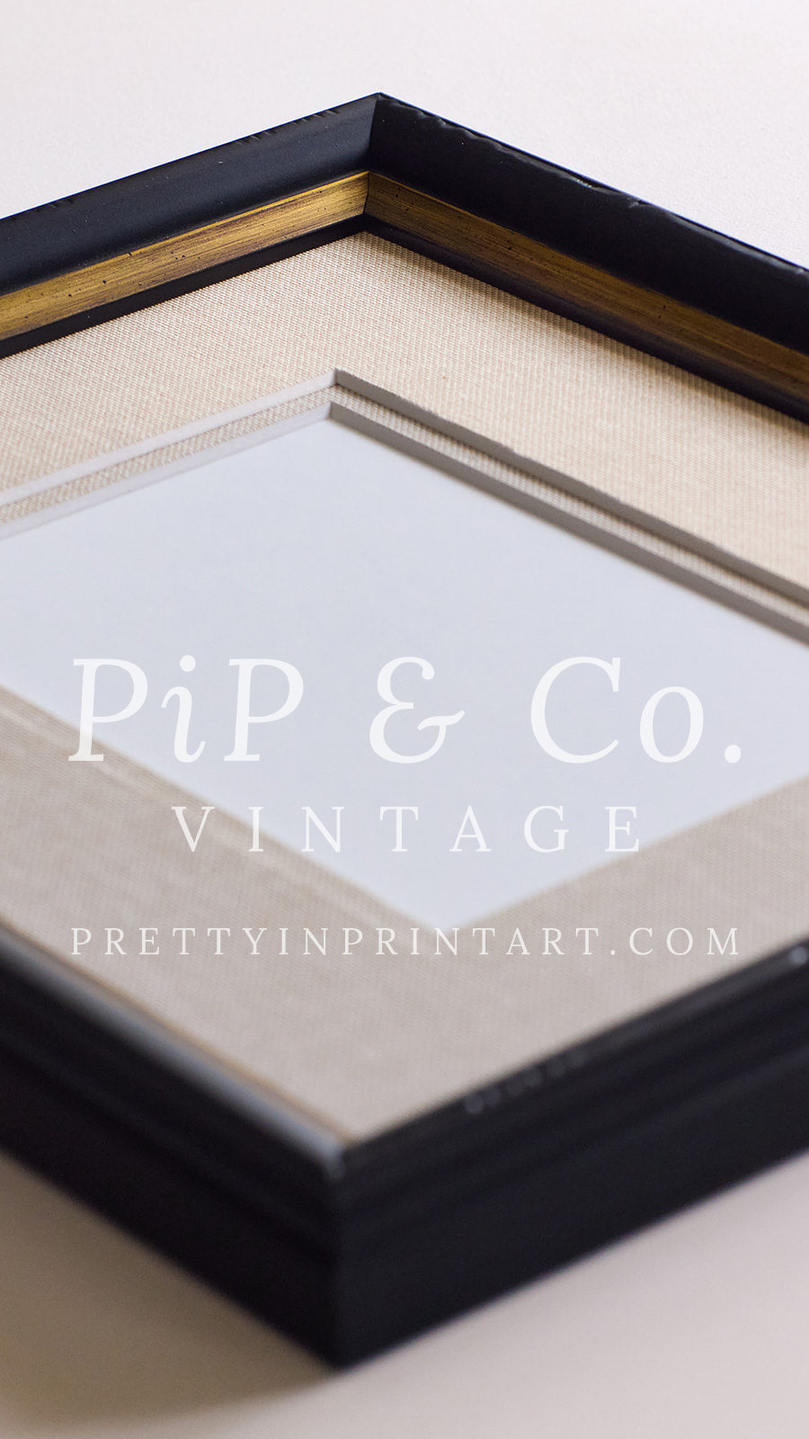 Vintage inspired picture frames for gallery wall ideas and classic antique style interiors
