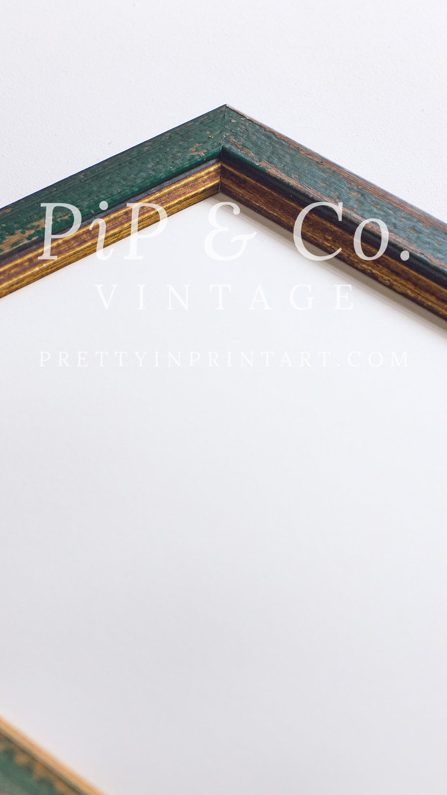 Vintage inspired picture frames for gallery wall ideas and classic antique style interiors