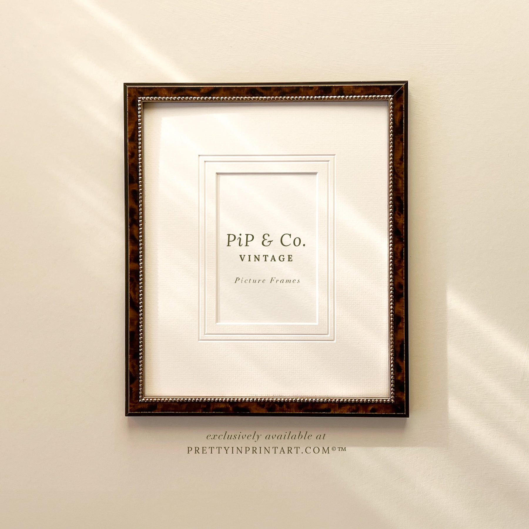 Framed vintage art prints in classic picture frames, Traditional vintage art with ornate frame, Classic wall art with antique-style picture frame, Vintage prints in old-fashioned frames for home decor, Where to buy vintage-style art with classic frames, E
