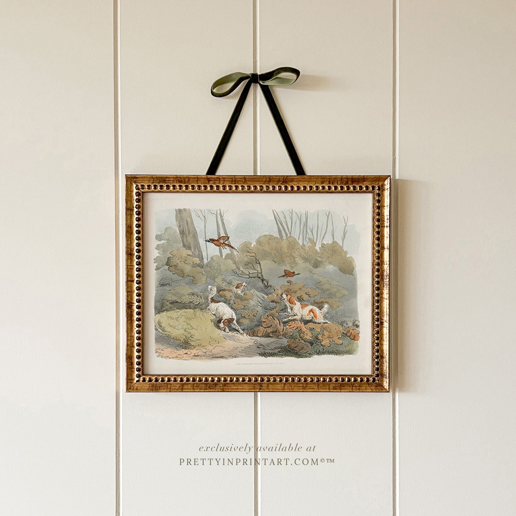 vintage-hunting-dog-wall-art-set-in-gold-frames