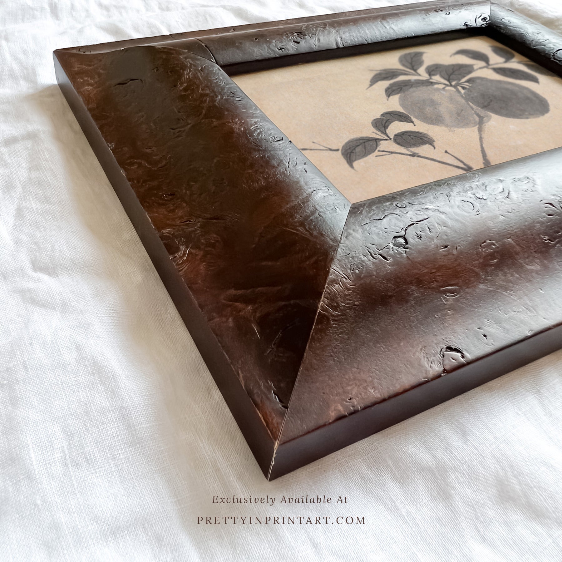 SOLD OUT — Vintage Walnut-style Frame | 10472 (UK ONLY)