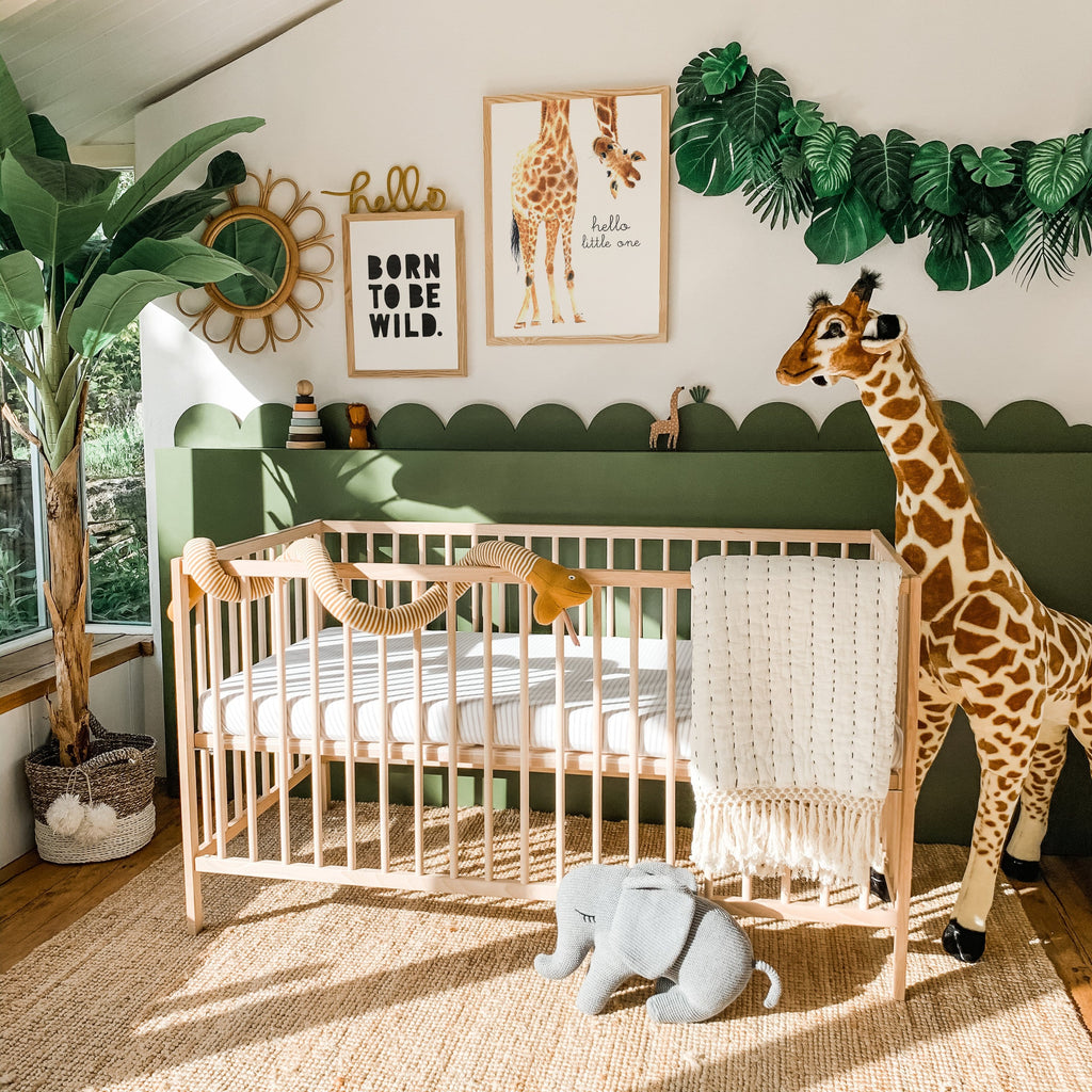 Giraffe pictures for nursery discount