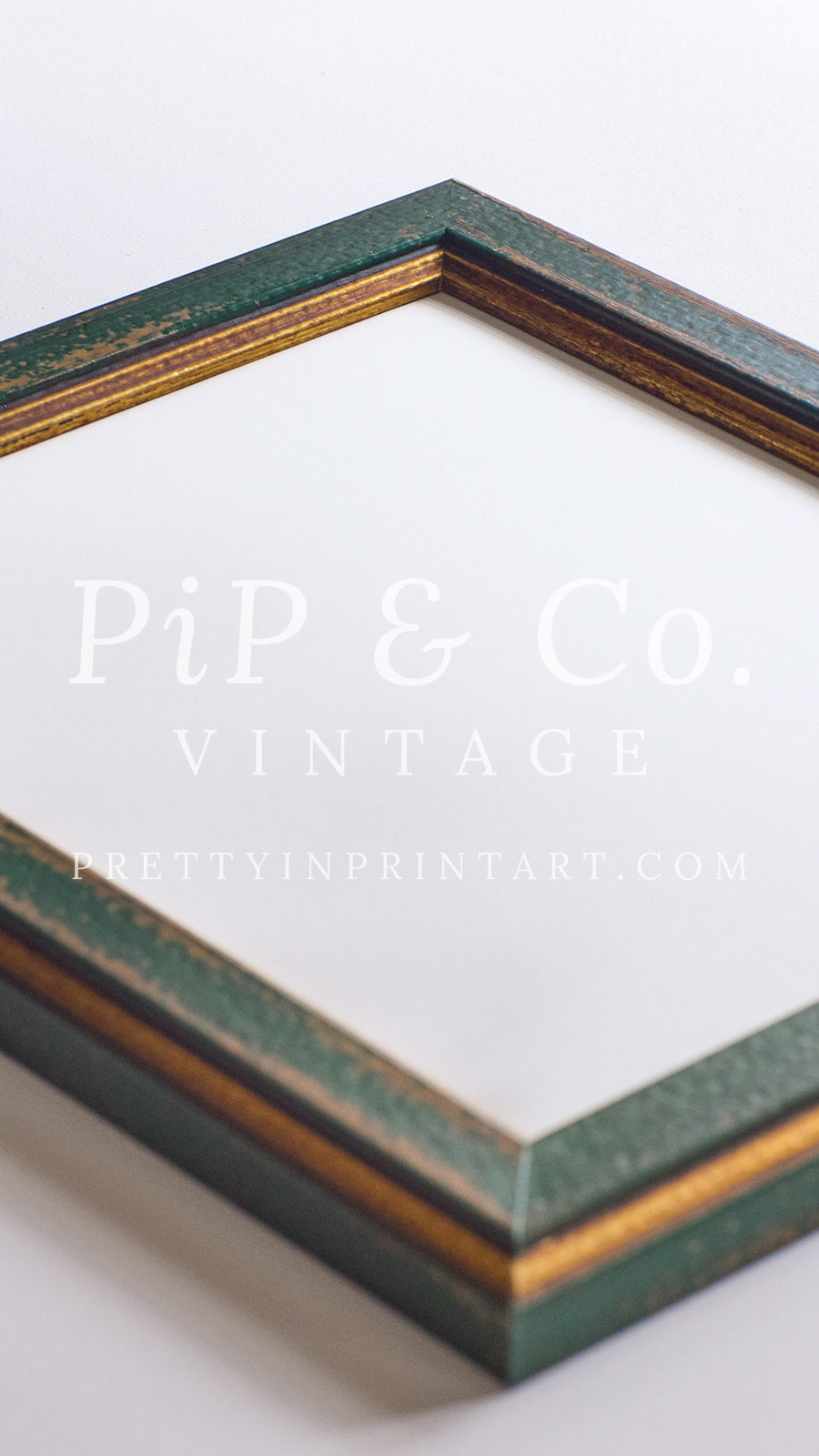 Vintage inspired picture frames for gallery wall ideas and classic antique style interiors