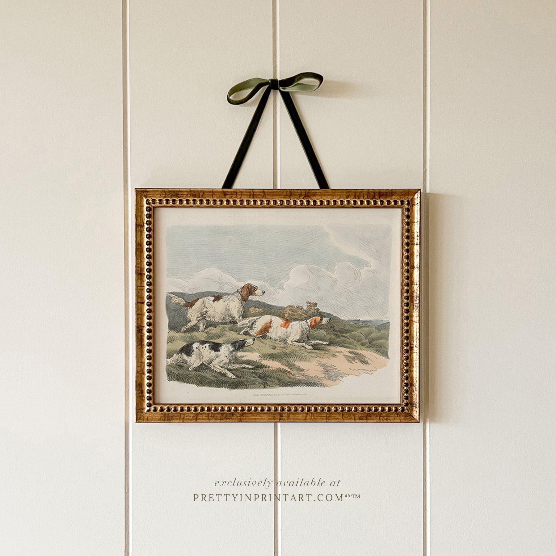 vintage-hunting-dog-wall-art-set-in-gold-frames