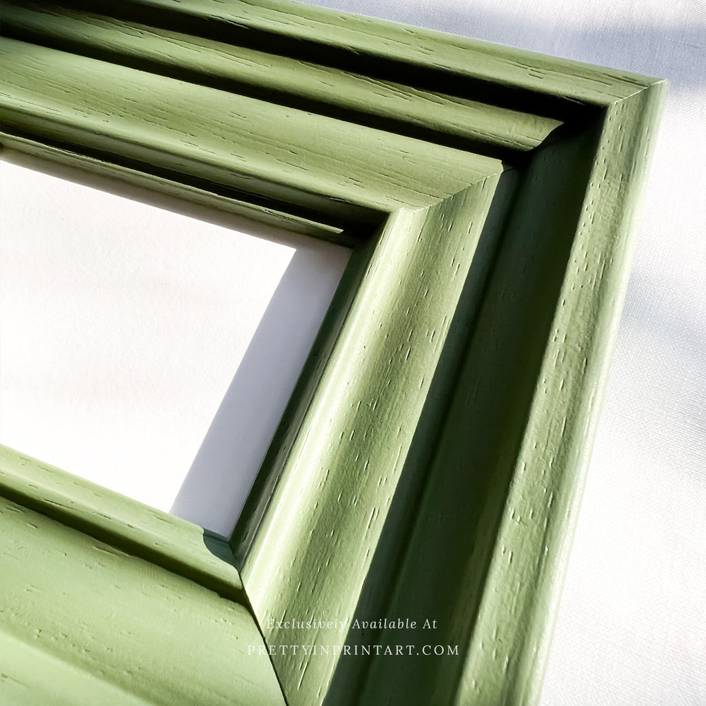 Hand Painted Frame | GR-10923 (UK ONLY)