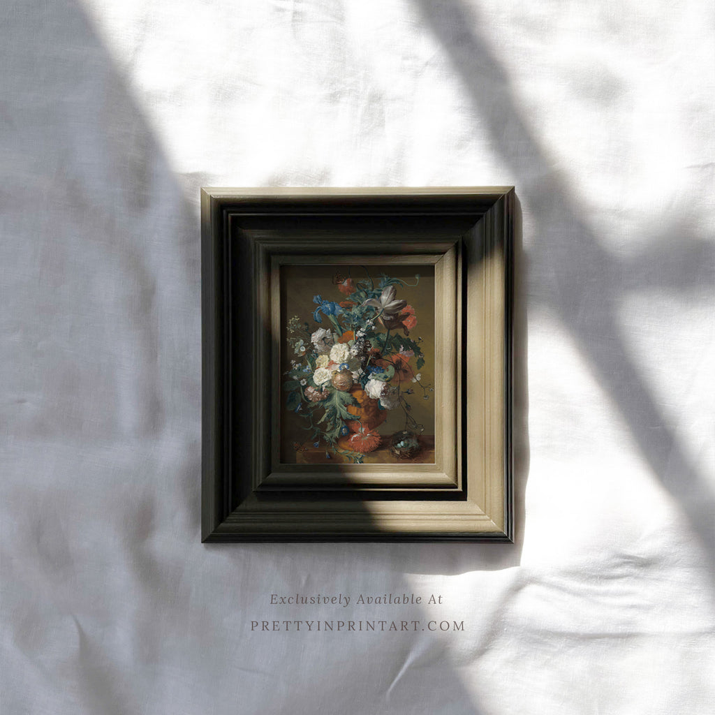 Hand Painted Frame | PT-10933 (UK ONLY)